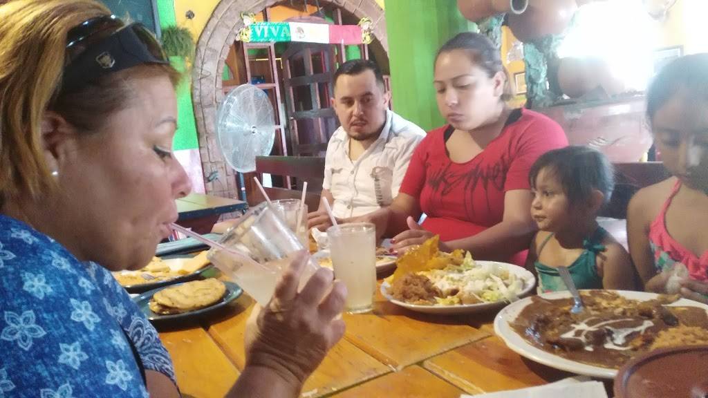 LA TAPATIA | restaurant | Paseo Playas de Tijuana 2384, Playas, Playas de Tijuana, 22500 Tijuana, B.C., Mexico | 016646300405 OR +52 664 630 0405