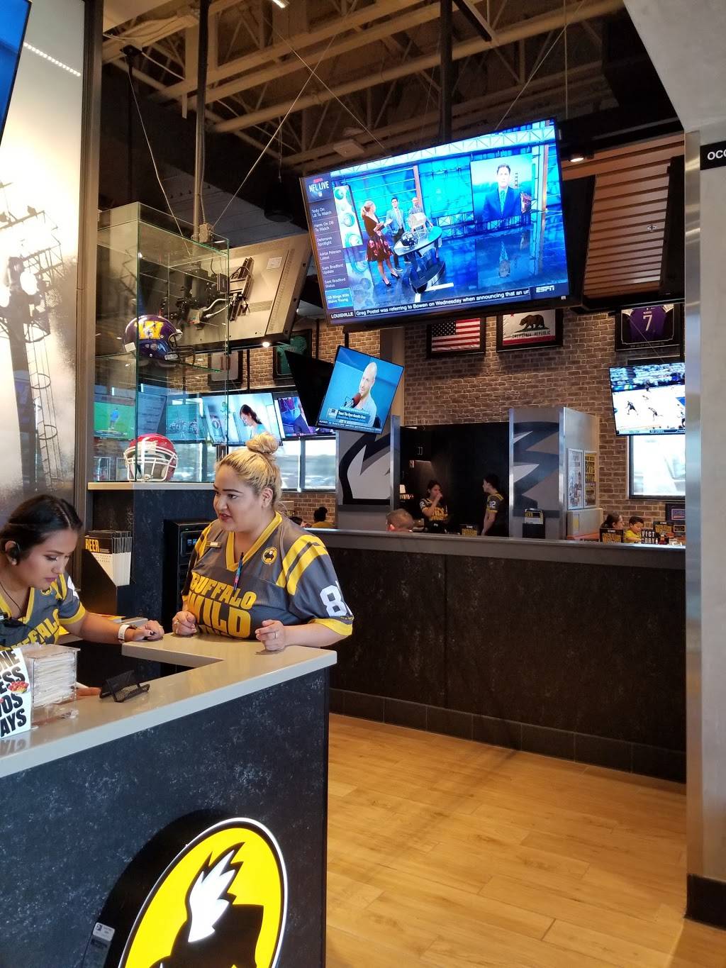 Buffalo Wild Wings | meal takeaway | 795 East Betteravia Rd, Santa Maria, CA 93454, USA | 8053540464 OR +1 805-354-0464