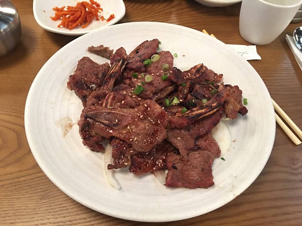 JINJI Korean Cuisine & Soju Bar | restaurant | 27566 Northwestern Hwy suite a, Southfield, MI 48034, USA | 2489968922 OR +1 248-996-8922