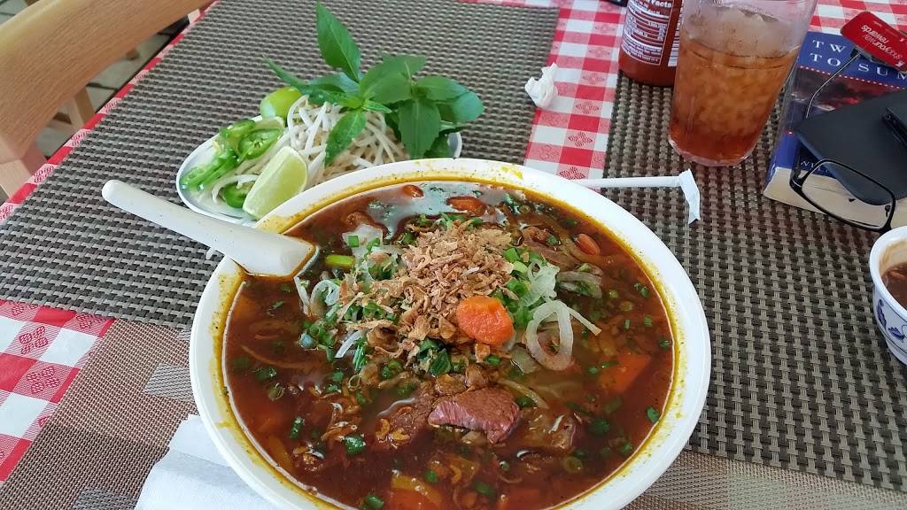 Vina Cafe | restaurant | 2942 Hershberger Rd NW, Roanoke, VA 24017, USA | 5403662205 OR +1 540-366-2205