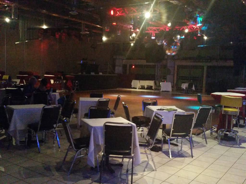 Cococabana Bar & Grill | restaurant | 2031 University Blvd E, Lewisdale, MD 20783, USA | 3014311882 OR +1 301-431-1882