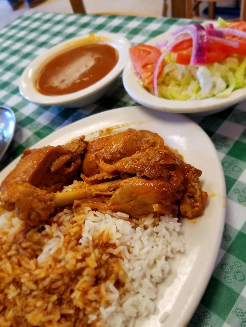 Navarrette Restaurant | restaurant | 445 Columbia Rd, Dorchester, MA 02125, USA | 6174749934 OR +1 617-474-9934