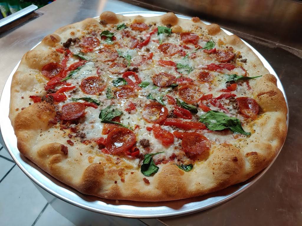 Lucky Lucianos Pizzeria | restaurant | 600 Chestnut St, York, PA 17403, USA | 7177711077 OR +1 717-771-1077