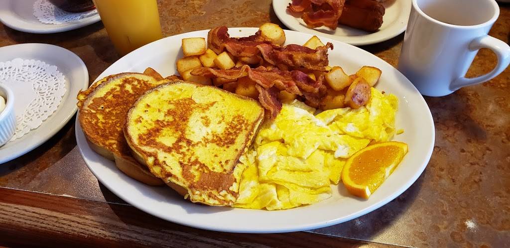 Skyway Diner | restaurant | 645 Plains Rd E, Burlington, ON L7T 4J5, Canada | 9055921077 OR +1 905-592-1077