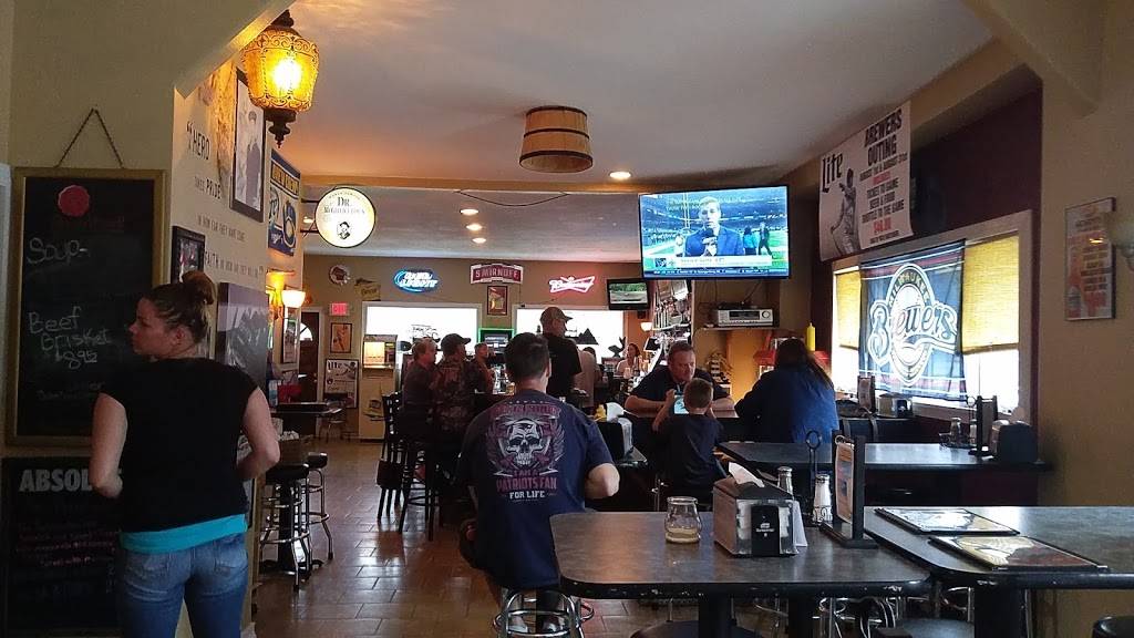 Lakeside Pub & Grill | restaurant | 4671 South S Lake Dr, Cudahy, WI 53110, USA | 4142128090 OR +1 414-212-8090