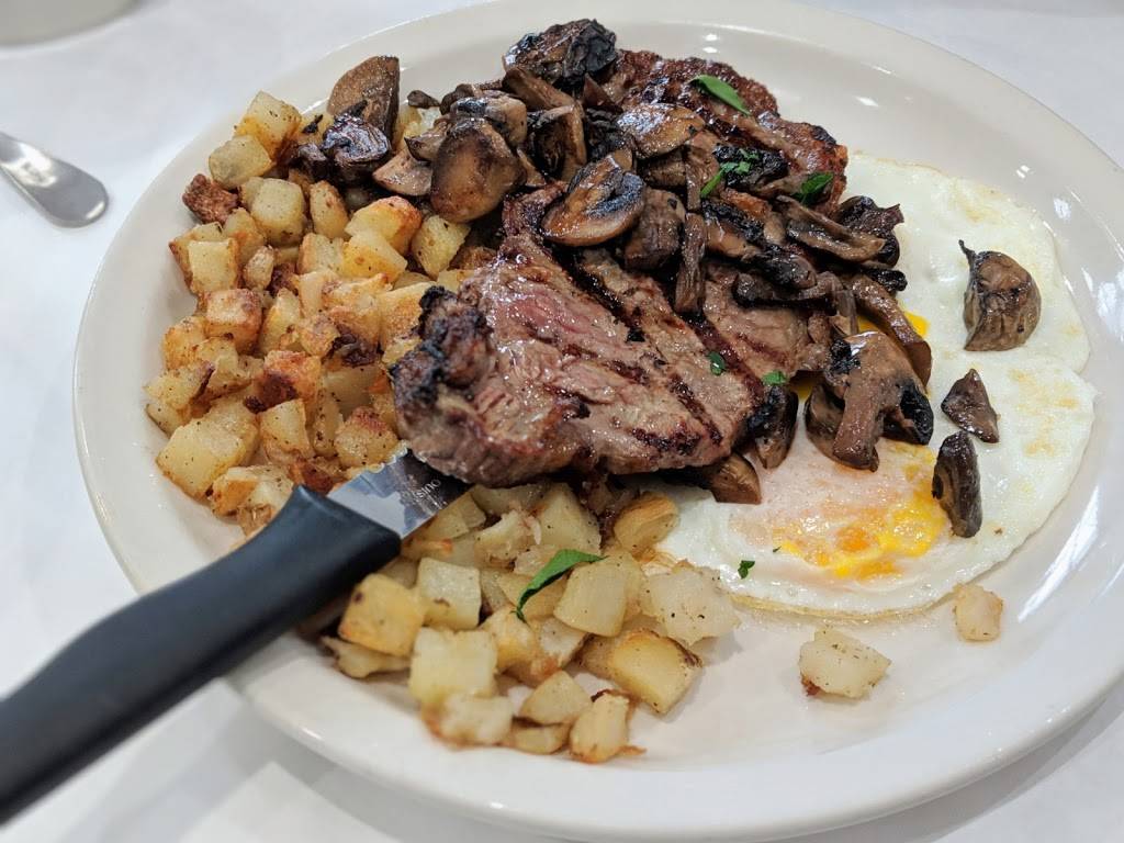 Breakfast House | restaurant | 3001 N Ashland Ave, Chicago, IL 60657, USA | 7736665522 OR +1 773-666-5522