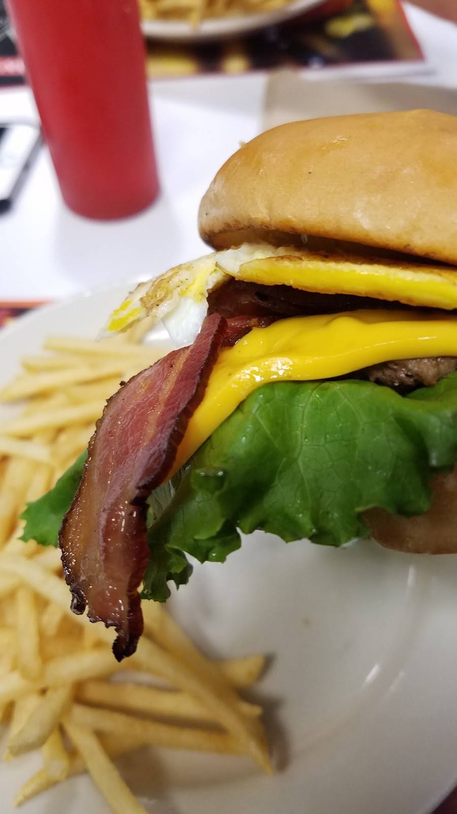 Steak n Shake | restaurant | 3488 Alpine Ave NW, Grand Rapids, MI 49544, USA | 6167857082 OR +1 616-785-7082