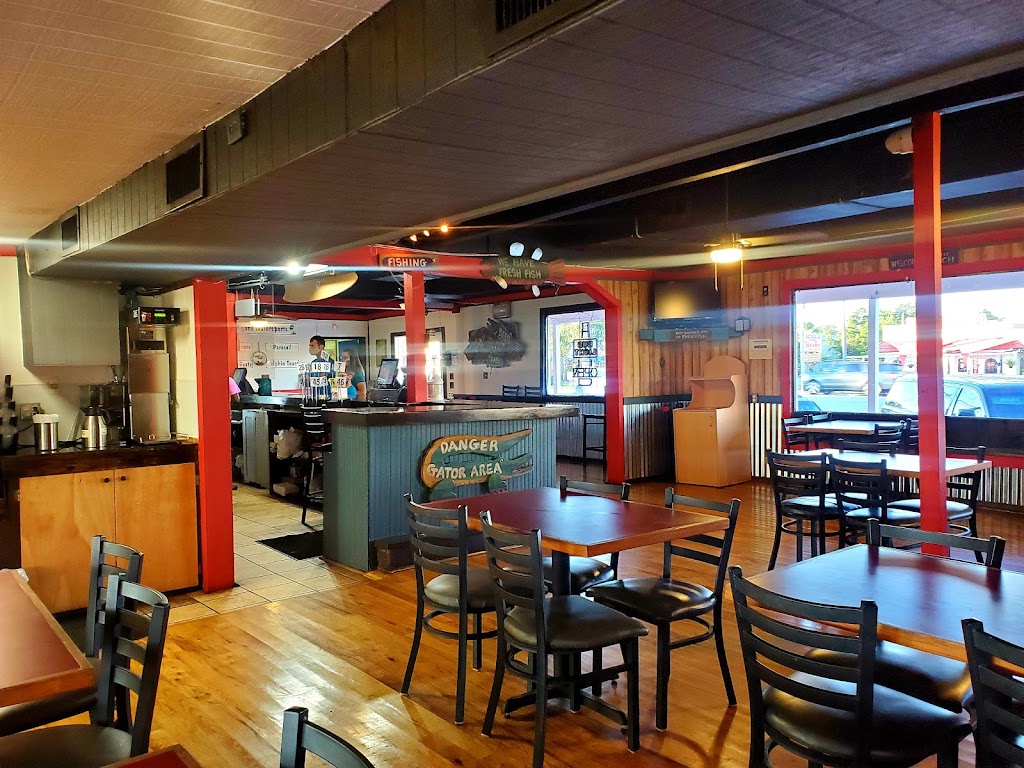 Gilligans Seafood | restaurant | 530 Harbor Blvd, Destin, FL 32541, USA | 8506504400 OR +1 850-650-4400