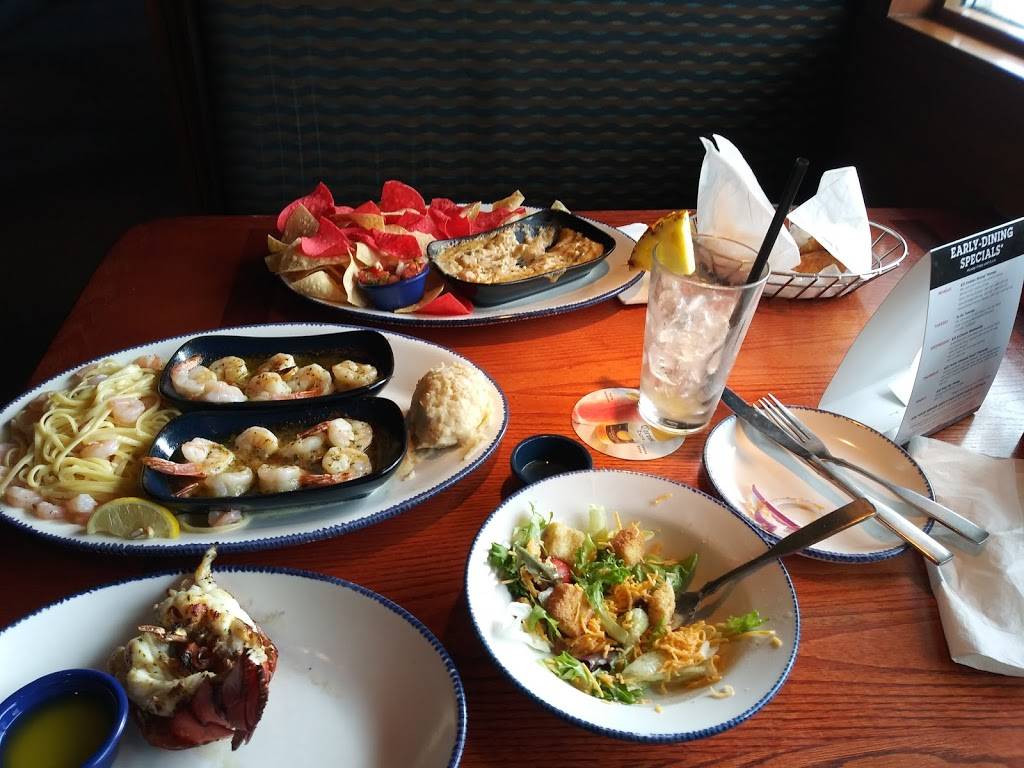 Red Lobster | restaurant | 4220 24th Ave, Fort Gratiot Twp, MI 48059, USA | 8103858773 OR +1 810-385-8773