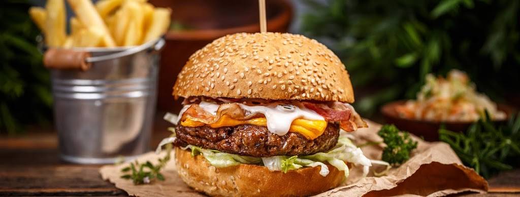 The Trophy Room At Old Kinderhook | restaurant | 56 Club Pl, Camdenton, MO 65020, USA | 5733173560 OR +1 573-317-3560