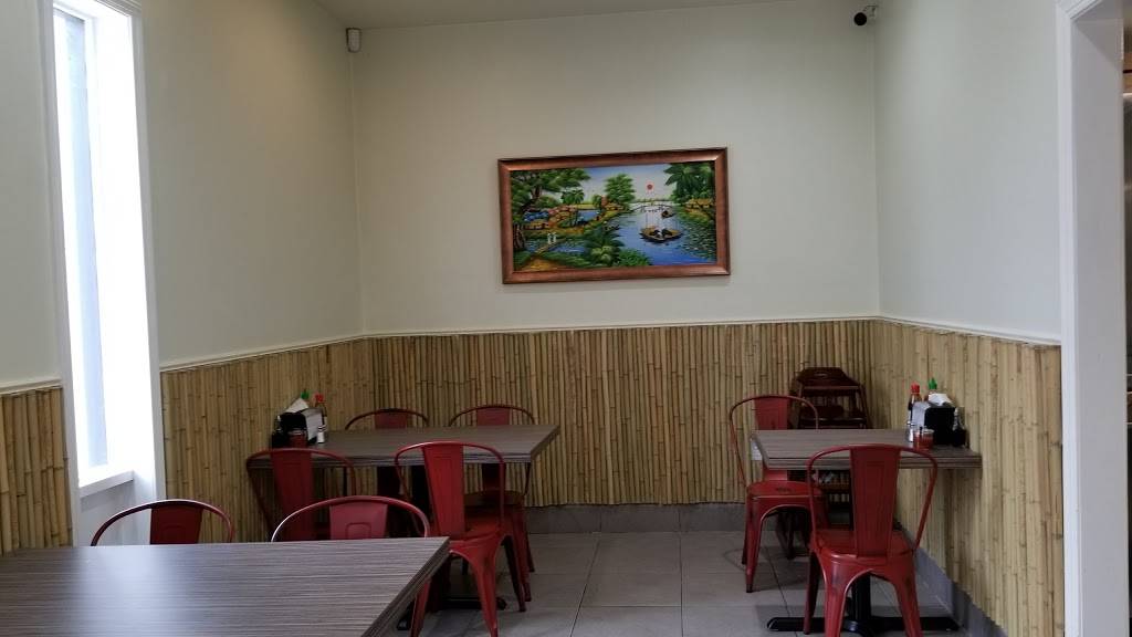 Yummi Banh Mi Street Side Cafè | restaurant | 121 N Long St, Salisbury, NC 28144, USA | 7042094591 OR +1 704-209-4591