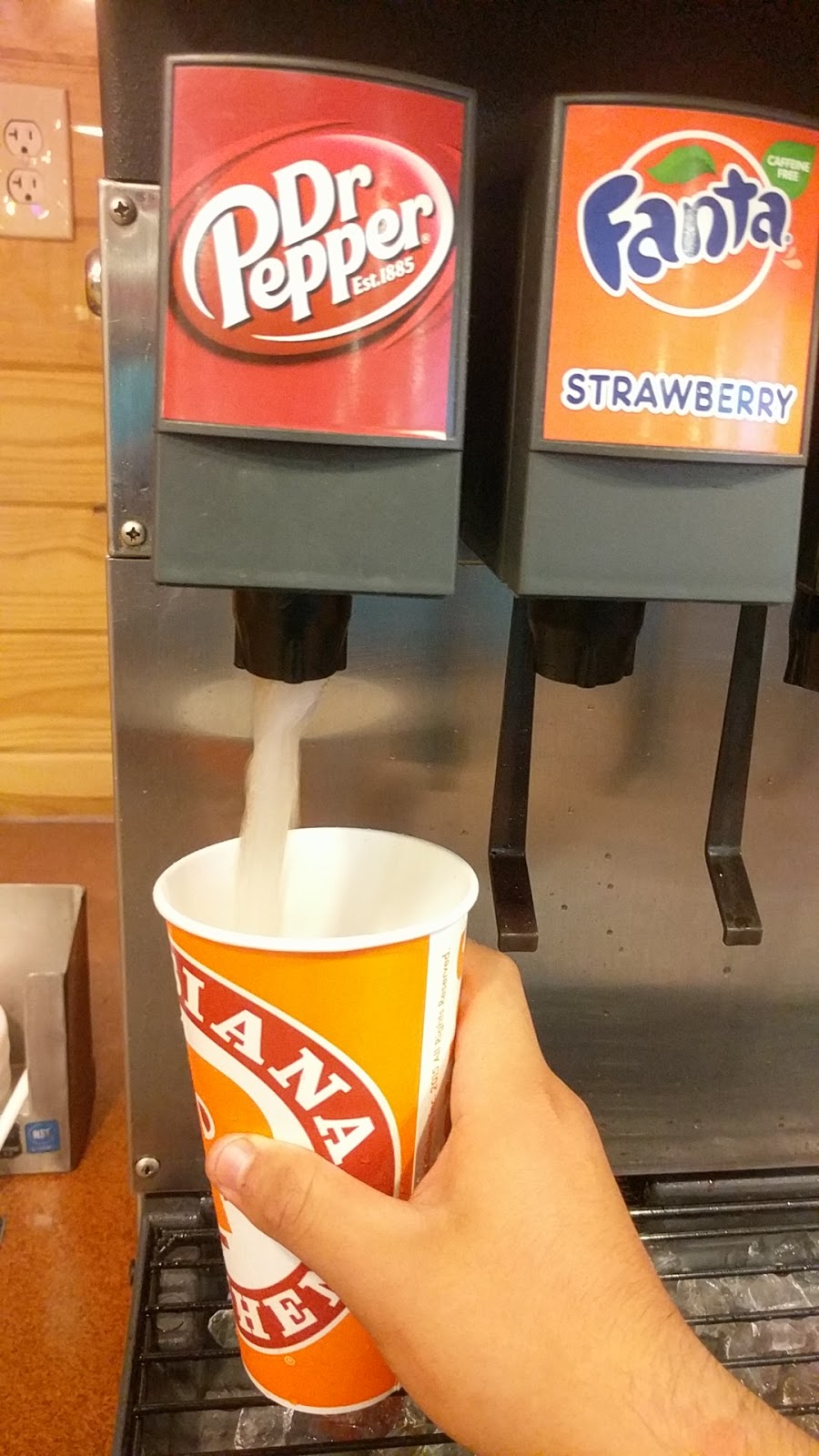 Popeyes Louisiana Kitchen | restaurant | 4700 Ross Ave, Dallas, TX 75204, USA | 2148218870 OR +1 214-821-8870