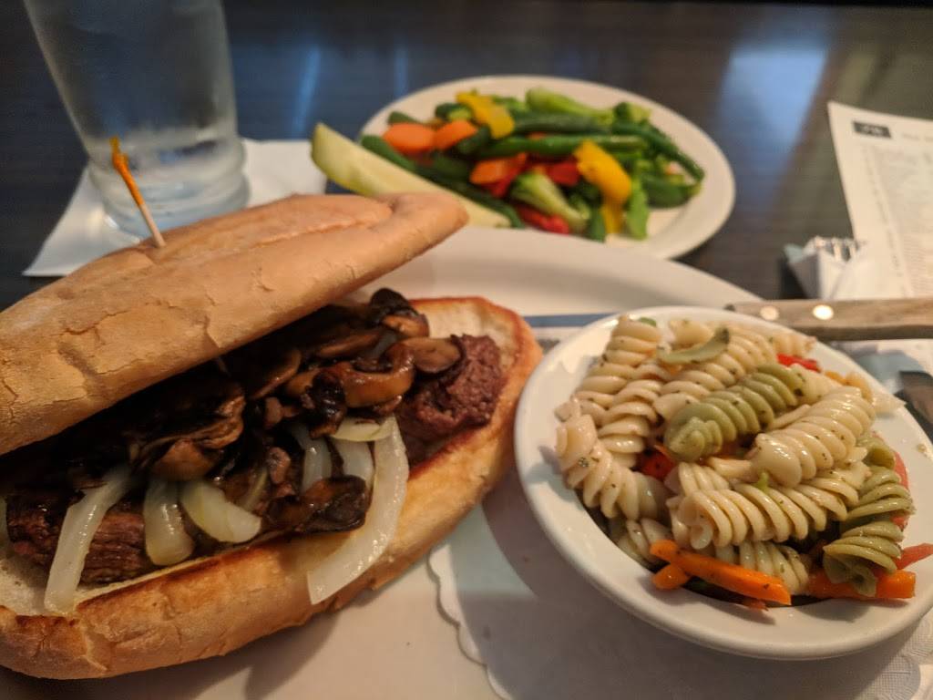 Final Approach | restaurant | 4959 S Howell Ave, Milwaukee, WI 53207, USA | 4147447060 OR +1 414-744-7060