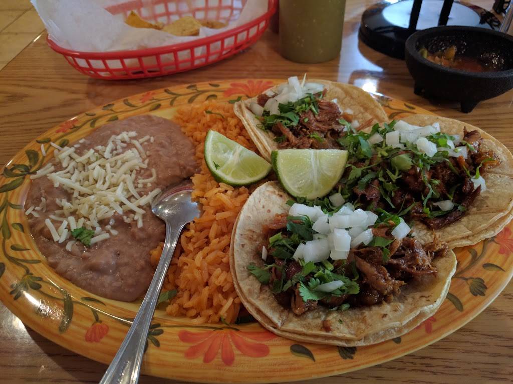 Carnitas Don Chuy | restaurant | 700 N Diamond Lake Rd, Mundelein, IL 60060, USA | 2244333889 OR +1 224-433-3889