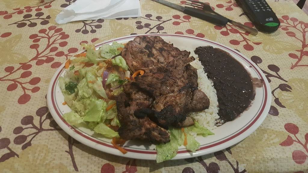 Casdeluna | restaurant | 800 Chestnut Ave, Trenton, NJ 08611, USA | 6093941456 OR +1 609-394-1456