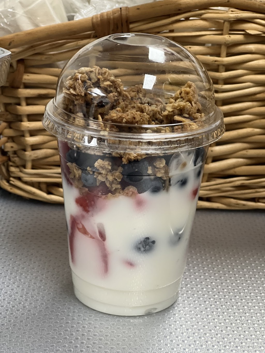 Barados On The Hill | restaurant | 725 Irving Ave, Syracuse, NY 13210, USA | 3155445484 OR +1 315-544-5484