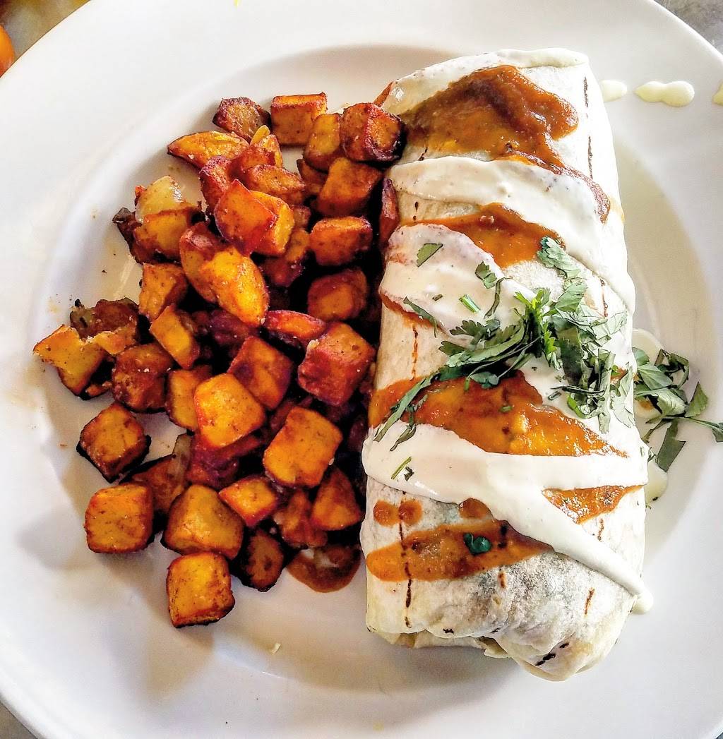 Continental Westhampton | restaurant | 5704 Grove Ave, Richmond, VA 23226, USA | 8042850911 OR +1 804-285-0911