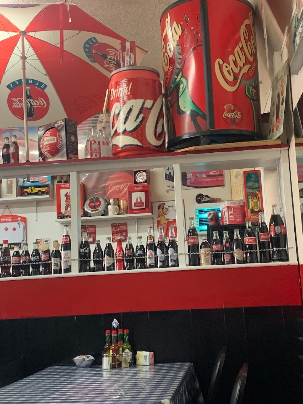 Alices Restaurant | restaurant | 5416 E Pima St, Tucson, AZ 85712, USA | 5203253151 OR +1 520-325-3151