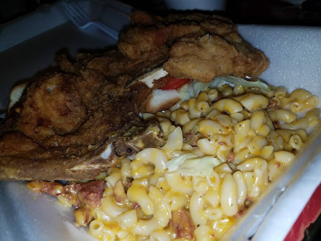Bootys Soul Food Restaurant | restaurant | 918 Castle St, Wilmington, NC 28401, USA | 9107639373 OR +1 910-763-9373