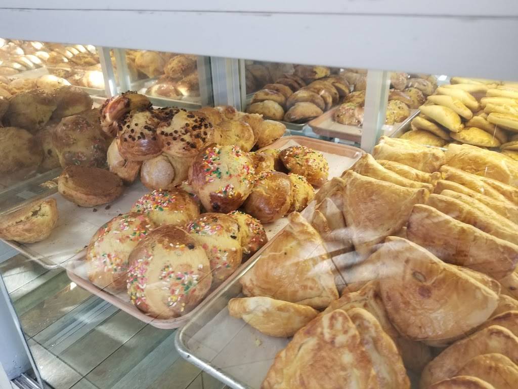 Markellos Baking Company | bakery | 3520 W Lawrence Ave, Chicago, IL 60625, USA | 7735399344 OR +1 773-539-9344