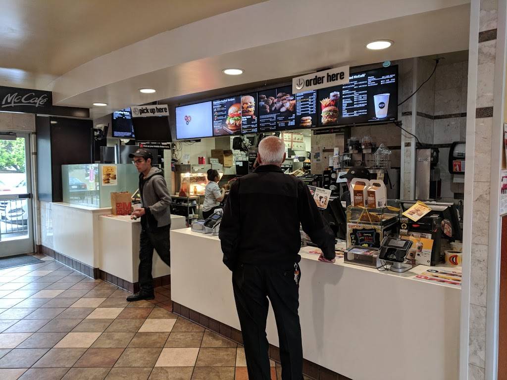 McDonalds | cafe | 1634 W Glenoaks Blvd, Glendale, CA 91201, USA | 8182468900 OR +1 818-246-8900