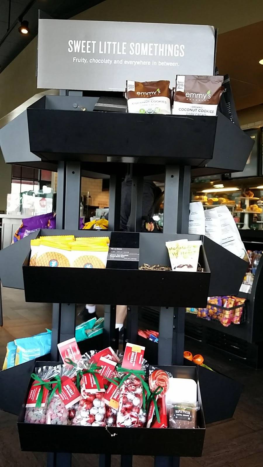 Starbucks | cafe | 1 Railroad Ave, Danville, CA 94526, USA | 9257431664 OR +1 925-743-1664