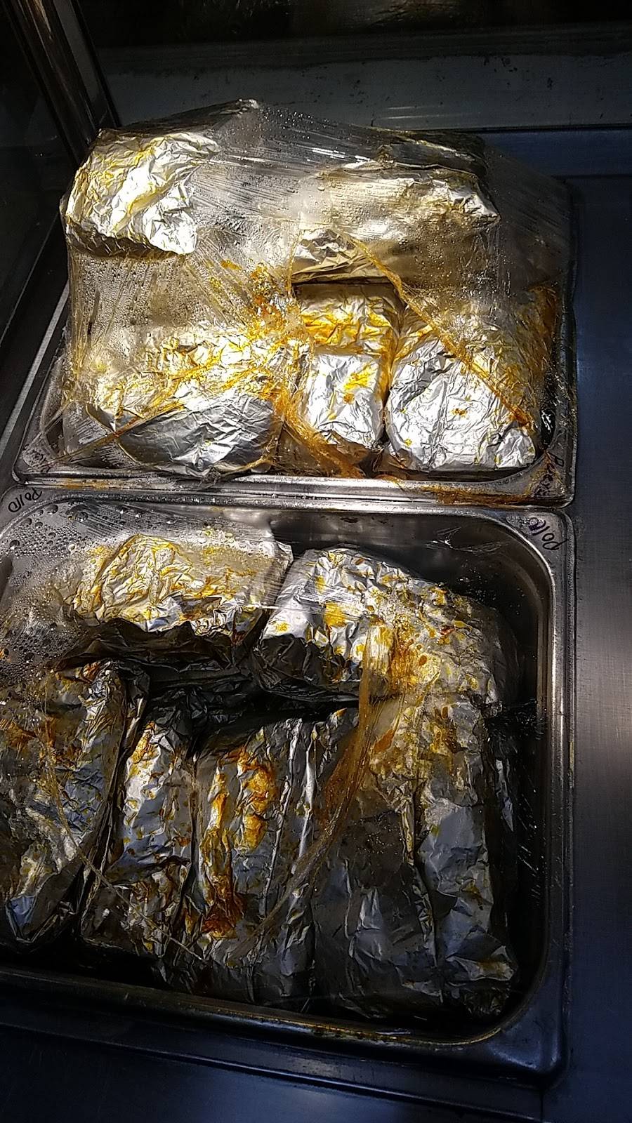 El chapincito | restaurant | 800 E Main St, Riverhead, NY 11901, USA | 6317271052 OR +1 631-727-1052