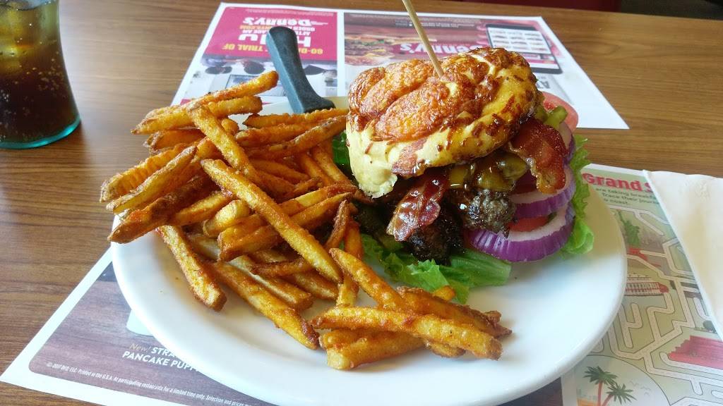 Dennys | restaurant | 2030 Market Center Blvd, Dallas, TX 75207, USA | 2147422135 OR +1 214-742-2135