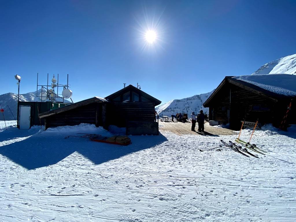 Bearclaw Cabin | restaurant | 8841 N Alpine Loop Scenic Byway, Sundance, UT 84604, USA | 8012234157 OR +1 801-223-4157