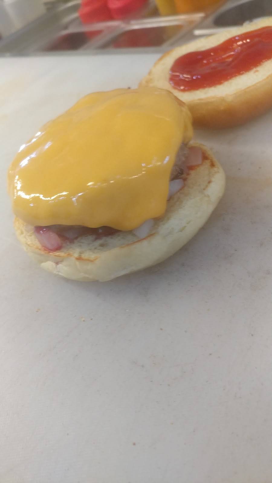 Go Burger | restaurant | 1699 Middle Country Rd, Ridge, NY 11961, USA | 6312520008 OR +1 631-252-0008