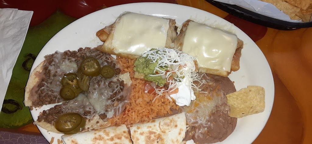 Los Vaqueros Mexican Restaurant | restaurant | 205 Maple St, Overbrook, KS 66524, USA | 7856657423 OR +1 785-665-7423