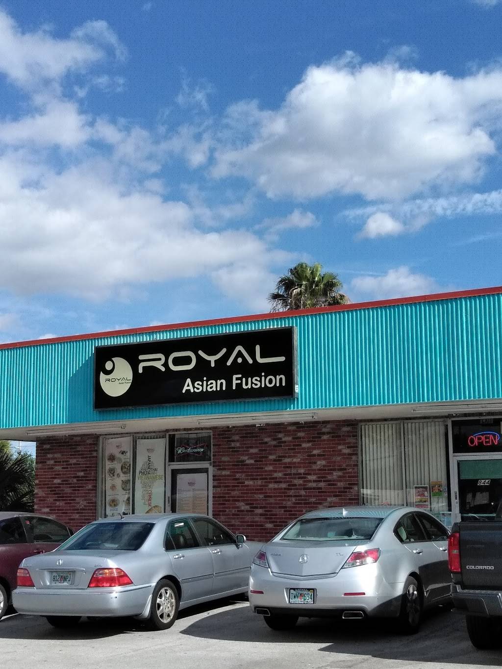 Royal Asian Fusion | restaurant | 844 6th St NW, Winter Haven, FL 33881, USA | 8632936888 OR +1 863-293-6888