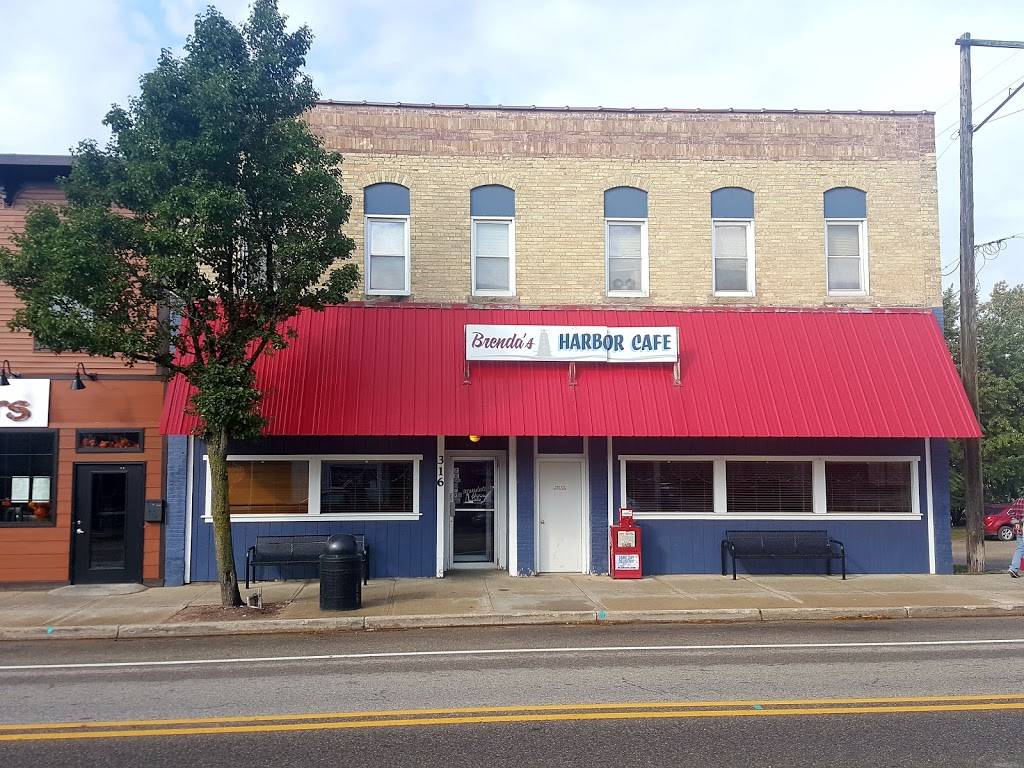 Brenda Harbor Cafe | restaurant | 316 S James St, Ludington, MI 49431, USA | 2318457434 OR +1 231-845-7434