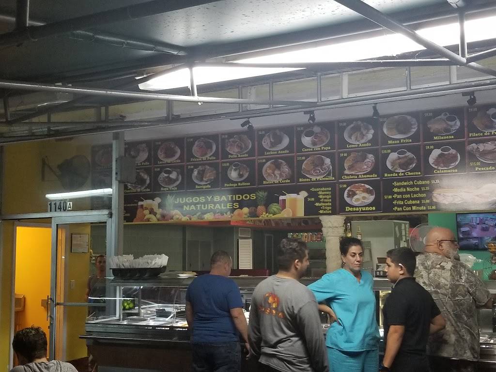 El Castillo De La Fruta | restaurant | 1140 W 68th St, Hialeah, FL 33014, USA | 3058272200 OR +1 305-827-2200