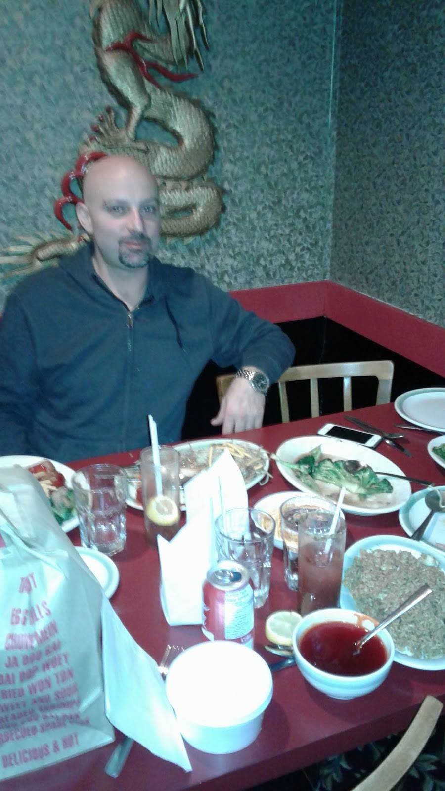 Cosy Restaurant & Tavern | restaurant | 361 Lake St, St. Catharines, ON L2N 4H5, Canada | 9059342501 OR +1 905-934-2501