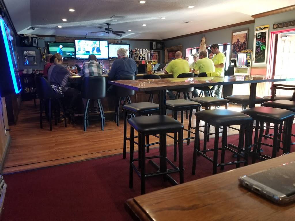 Brass Monkey Pub West Allis | restaurant | 11904 W Greenfield Ave, West Allis, WI 53214, USA | 4144766099 OR +1 414-476-6099