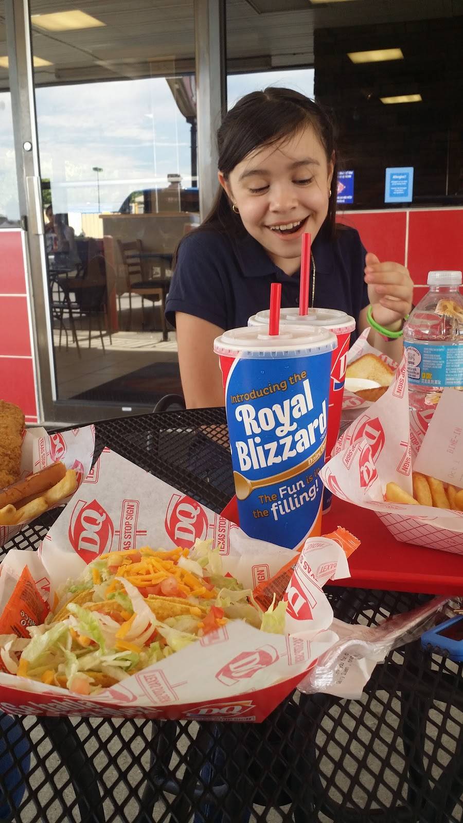 Dairy Queen | restaurant | 2127 Fort Worth Ave, Dallas, TX 75211, USA | 2149483345 OR +1 214-948-3345