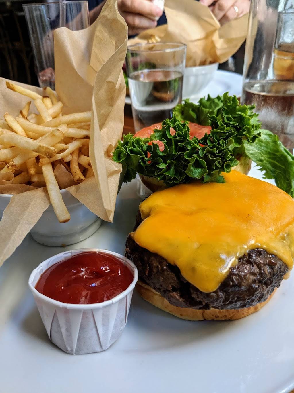 Jane Bistro and Bar | restaurant | 28 Shelter Cove Ln #109, Hilton Head Island, SC 29928, USA | 8436865696 OR +1 843-686-5696