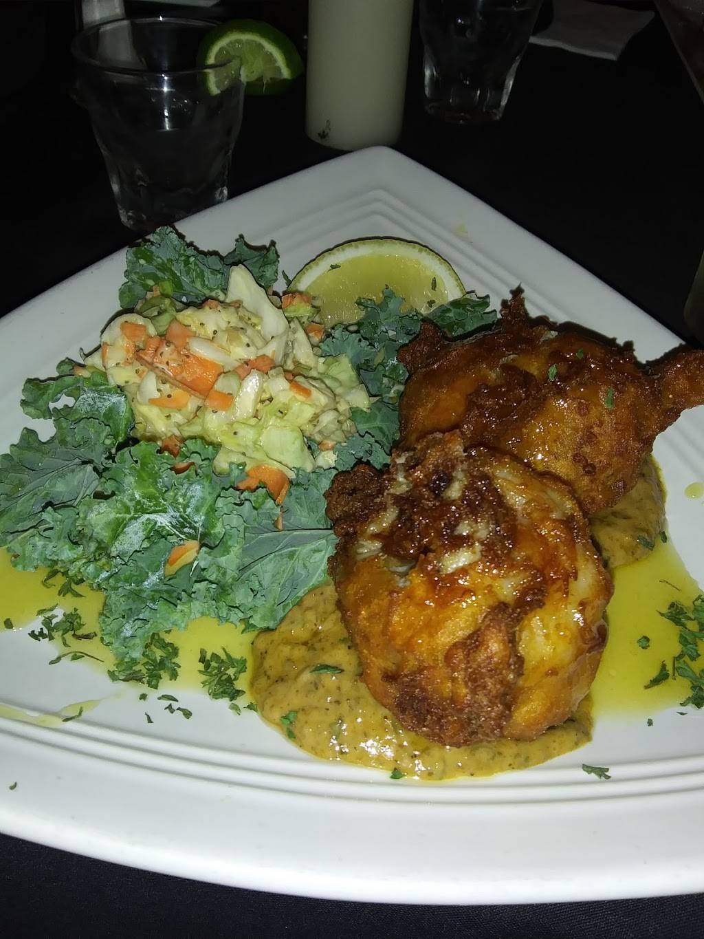 Central 111 Tapas Lounge | restaurant | 401 N Great Neck Rd #111, Virginia Beach, VA 23454, USA | 7572221022 OR +1 757-222-1022