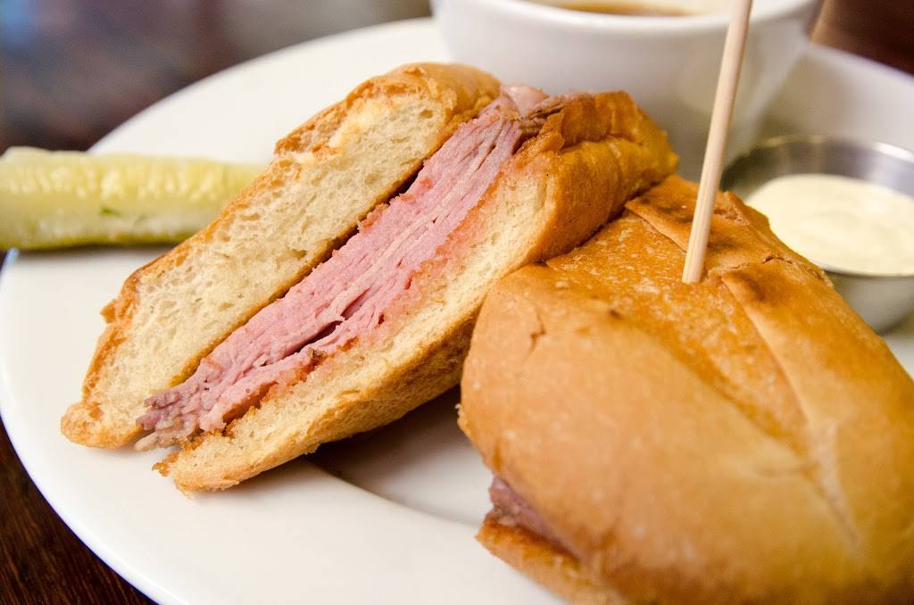 Harlowes French Dip | restaurant | 43 Union St, Pasadena, CA 91103, USA | 6265350985 OR +1 626-535-0985