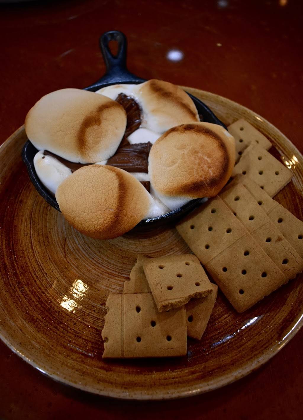 Zacharys Chop House | restaurant | 4 Cobbetts Pond Rd, Windham, NH 03087, USA | 6038905555 OR +1 603-890-5555