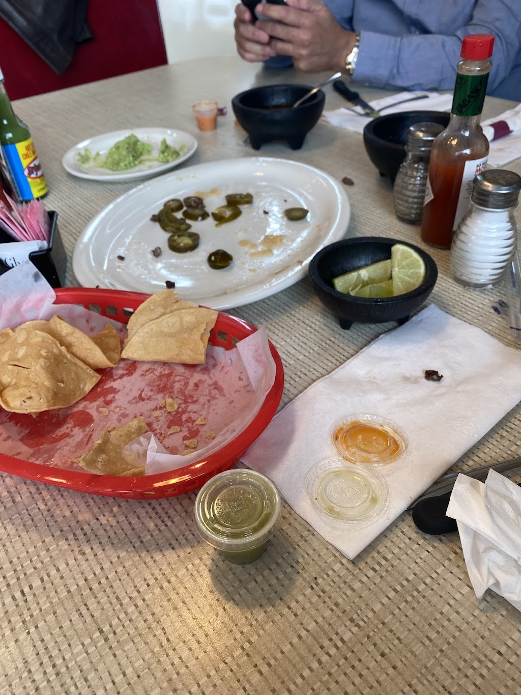 Coyutla Restaurant | restaurant | 7718 McPherson Rd Suite 106, Laredo, TX 78045, USA | 9567013430 OR +1 956-701-3430