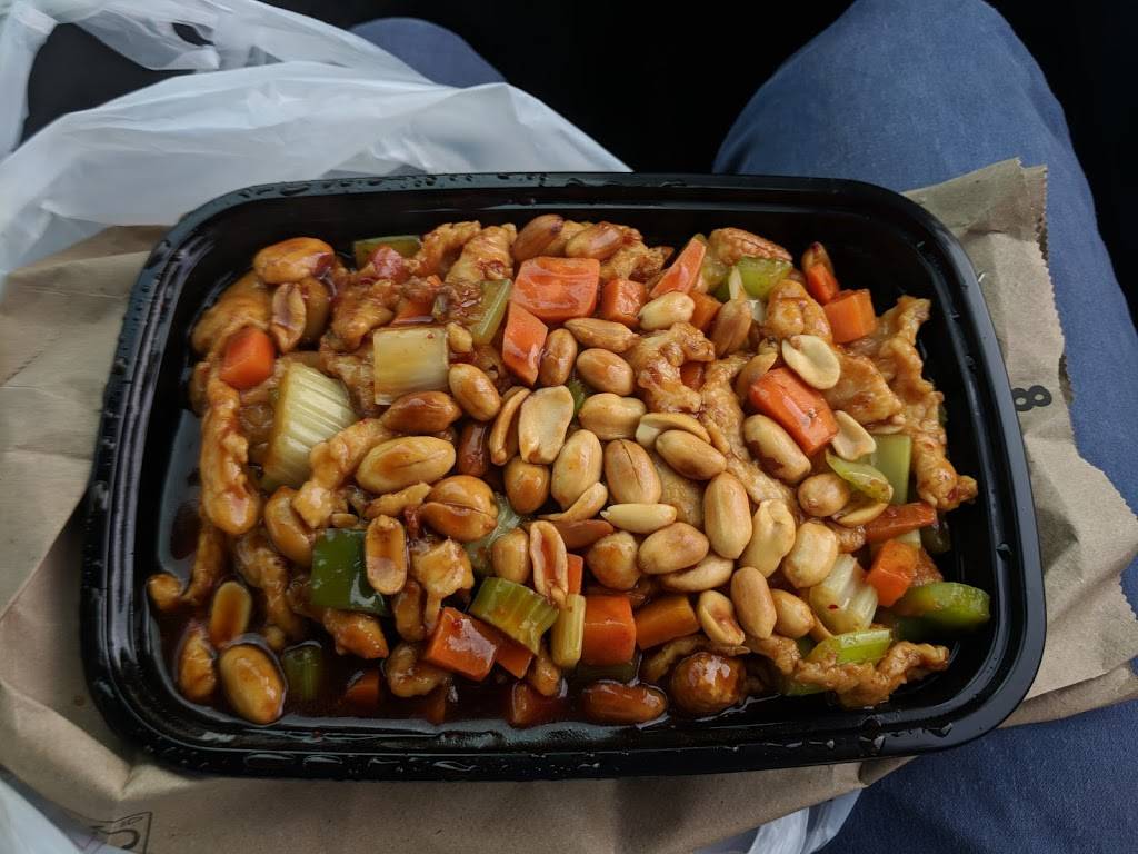 China King Chinese Restaurant: Take Out | restaurant | 228 E Main St, Port Washington, WI 53074, USA | 2622847388 OR +1 262-284-7388