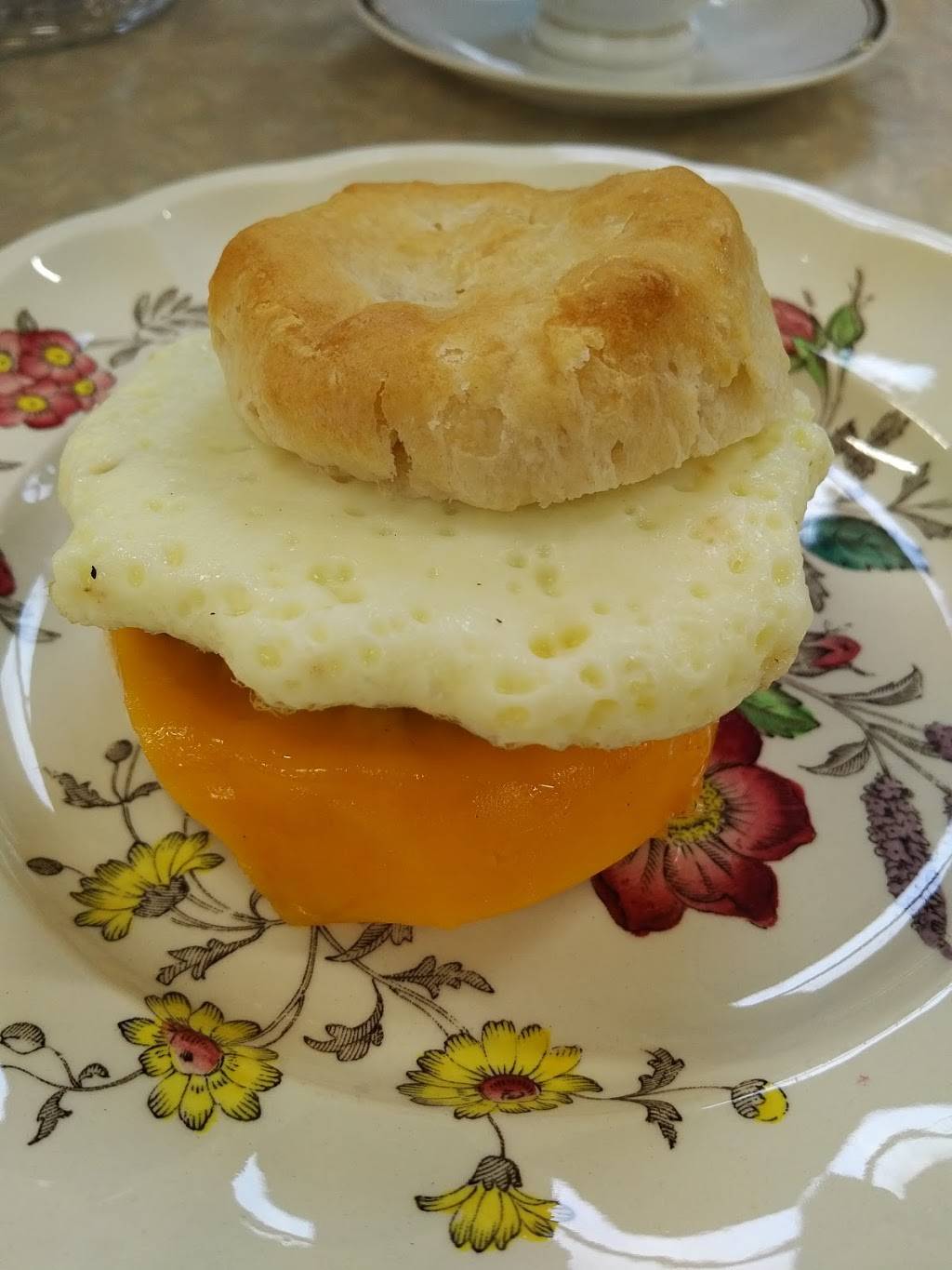 Lils Coffee House | cafe | 627 Main St, Paris, KY 40361, USA | 8599871515 OR +1 859-987-1515