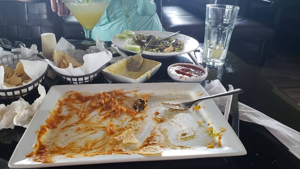 La Tequila Jalisco @ Rockport, TX | restaurant | 2405 Hwy 35 N Bypass, Rockport, TX 78382, USA | 3617279857 OR +1 361-727-9857