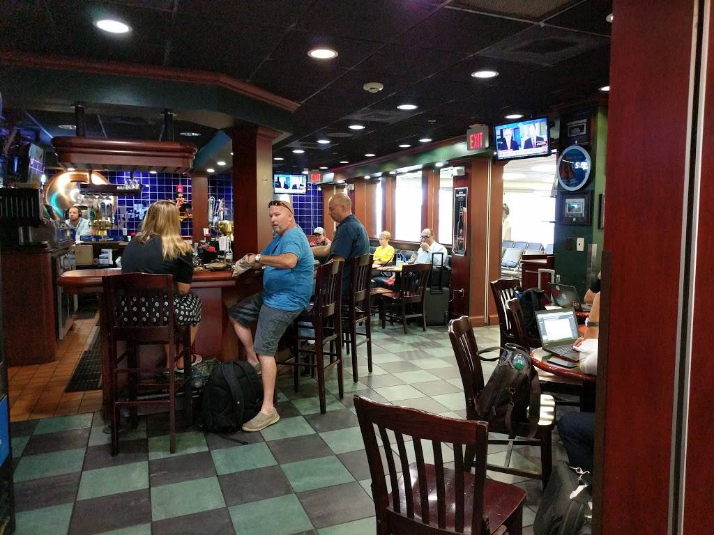 Budweiser Brew House | restaurant | Terminal G - Central Terminal, Miami International Airport (MIA), 2100 NW 42nd Ave Gate G10, Miami, FL 33126, USA | 3058694828 OR +1 305-869-4828