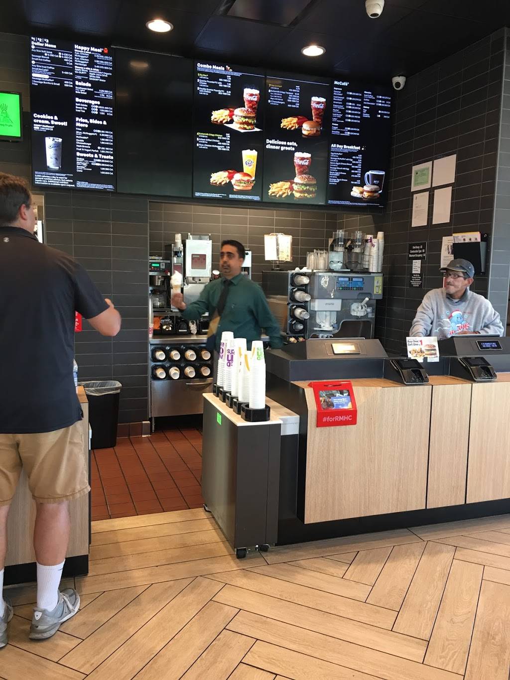 McDonald’s | restaurant | 420 McNeil St, Berryville, VA 22611, USA | 0000000000 OR +1 0000000000