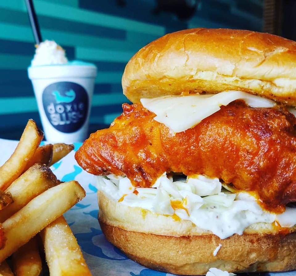 Doxie Slush | restaurant | 222 E 1st St, Hermann, MO 65041, USA | 5734863298 OR +1 573-486-3298