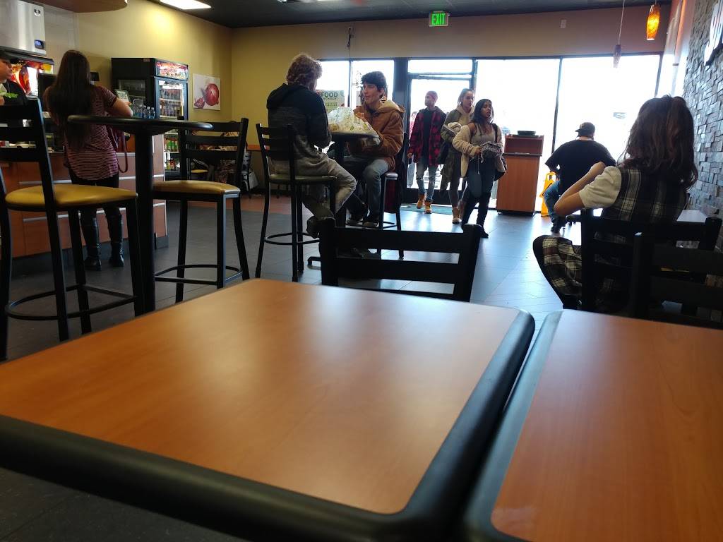 Subway Restaurants | restaurant | 20044 Ventura Blvd, Woodland Hills, CA 91364, USA | 8188840919 OR +1 818-884-0919