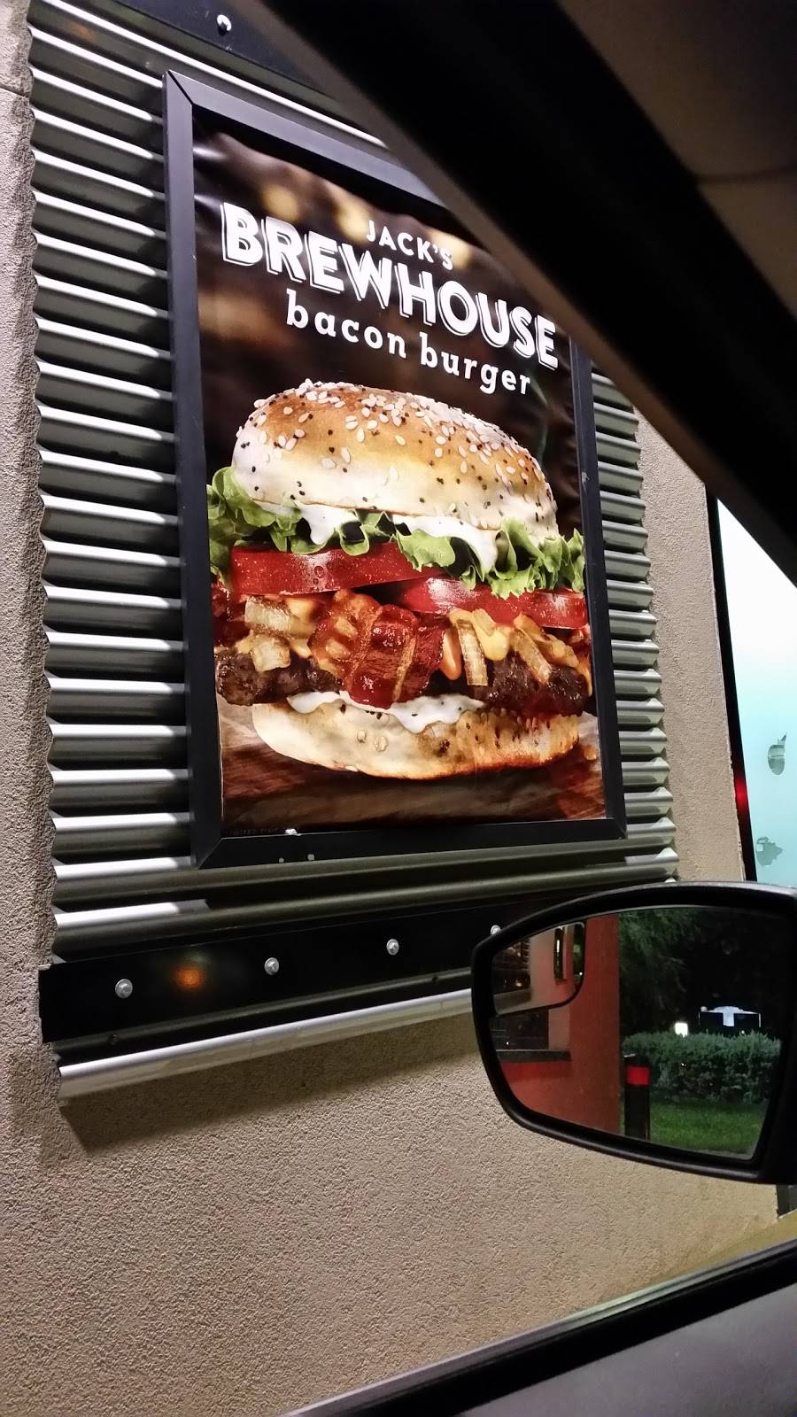 Jack in the Box | restaurant | 5509 Roosevelt Ave, San Antonio, TX 78214, USA | 2106272727 OR +1 210-627-2727